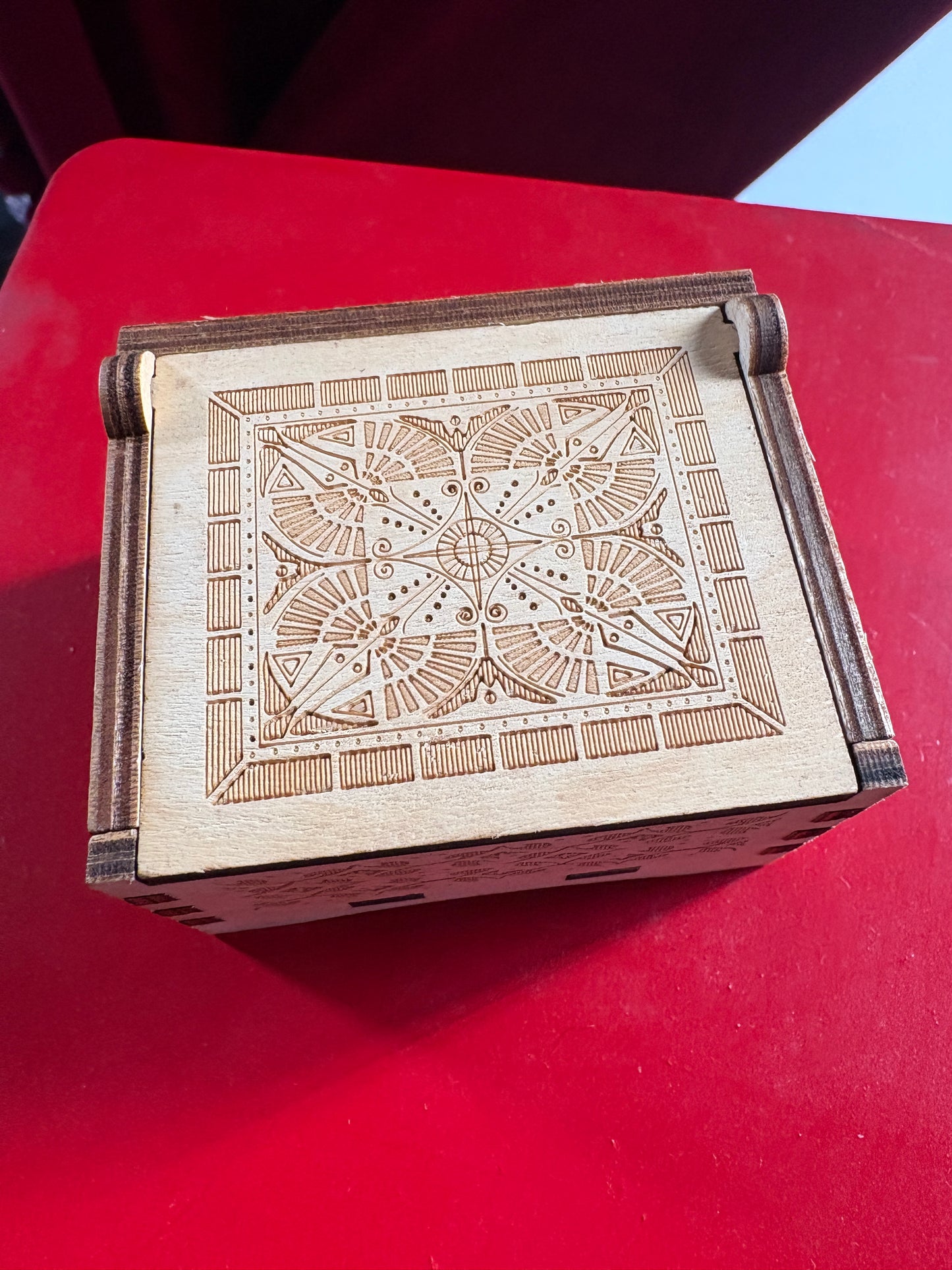 Labyrinth music box